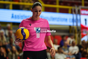 2024-09-08 - Benedetta Sartori #10 of UYBA E-Work Volley Busto Arsizio seen in action during Volley 2024/25 UYBA CUP at E-Work Arena - UYBA VOLLEY BUSTO ARSIZIO - RITRATTI - EVENTS - VOLLEYBALL