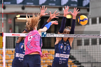 2024-09-20 - Actions of the game and players' images during the match between Vero Volley Milano and Savino Del Bene Scandicci match at Courmayeur Sport Center - 20th September 2024, during the Courmayeur Cup 24 - COURMAYEUR CUP - VERO VOLLEY MILANO VS SAVINO DEL BENE SCANDICCI - EVENTS - VOLLEYBALL