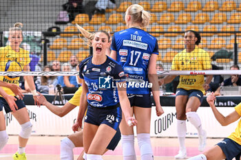 2024-09-20 - FEDERICA SQUARCINI ( Igor Novara ) during the match between Prosecco Doc Imoco Conegliano – Igor Gorgonzola Novara match at Courmayeur Sport Center - 20th September 2024, during the Courmayeur Cup 24 - COURMAYEUR CUP - PROSECCO DOC IMOCO CONEGLIANO VS IGOR GORGONZOLA NOVARA - EVENTS - VOLLEYBALL