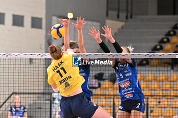 2024-09-20 - Spike of Isabelle Haak ( Imoco Conegliano ) during the match between Prosecco Doc Imoco Conegliano – Igor Gorgonzola Novara match at Courmayeur Sport Center - 20th September 2024, during the Courmayeur Cup 24 - COURMAYEUR CUP - PROSECCO DOC IMOCO CONEGLIANO VS IGOR GORGONZOLA NOVARA - EVENTS - VOLLEYBALL