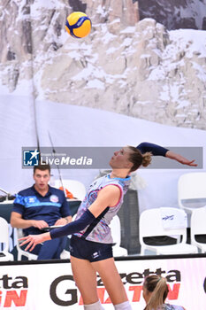 2024-09-21 - Actions of the game and players' images during the match between Savino Del Bene Scandicci and Igor Gorgonzola Novara match at Courmayeur Sport Center - 21th September 2024, during the Courmayeur Cup 24 - COURMAYEUR CUP - FINALE 3° POSTO - IGOR GORGONZOLA NOVARA VS SAVINO DEL BENE SCANDICCI - EVENTS - VOLLEYBALL