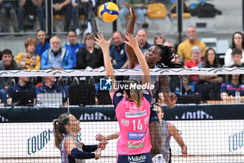 2024-09-21 - Actions of the game and players' images during the match between Savino Del Bene Scandicci and Igor Gorgonzola Novara match at Courmayeur Sport Center - 21th September 2024, during the Courmayeur Cup 24 - COURMAYEUR CUP - FINALE 3° POSTO - IGOR GORGONZOLA NOVARA VS SAVINO DEL BENE SCANDICCI - EVENTS - VOLLEYBALL