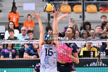 2024-09-21 - Actions of the game and players' images during the match between Savino Del Bene Scandicci and Igor Gorgonzola Novara match at Courmayeur Sport Center - 21th September 2024, during the Courmayeur Cup 24 - COURMAYEUR CUP - FINALE 3° POSTO - IGOR GORGONZOLA NOVARA VS SAVINO DEL BENE SCANDICCI - EVENTS - VOLLEYBALL