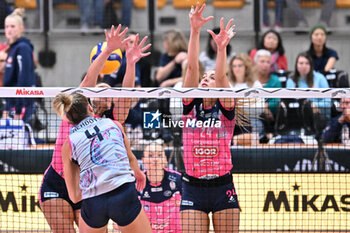 2024-09-21 - Actions of the game and players' images during the match between Savino Del Bene Scandicci and Igor Gorgonzola Novara match at Courmayeur Sport Center - 21th September 2024, during the Courmayeur Cup 24 - COURMAYEUR CUP - FINALE 3° POSTO - IGOR GORGONZOLA NOVARA VS SAVINO DEL BENE SCANDICCI - EVENTS - VOLLEYBALL