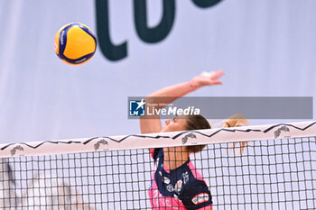 2024-09-21 - Actions of the game and players' images during the match between Savino Del Bene Scandicci and Igor Gorgonzola Novara match at Courmayeur Sport Center - 21th September 2024, during the Courmayeur Cup 24 - COURMAYEUR CUP - FINALE 3° POSTO - IGOR GORGONZOLA NOVARA VS SAVINO DEL BENE SCANDICCI - EVENTS - VOLLEYBALL