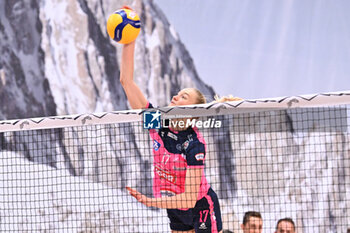 2024-09-21 - Actions of the game and players' images during the match between Savino Del Bene Scandicci and Igor Gorgonzola Novara match at Courmayeur Sport Center - 21th September 2024, during the Courmayeur Cup 24 - COURMAYEUR CUP - FINALE 3° POSTO - IGOR GORGONZOLA NOVARA VS SAVINO DEL BENE SCANDICCI - EVENTS - VOLLEYBALL