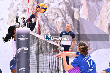 2024-09-21 - Actions of the game and players' images during the match between Numia Vero Volley Milano and Prosecco Doc Imoco Conegliano match at Courmayeur Sport Center - 21th September 2024, during the Courmayeur Cup 24 - COURMAYEUR CUP - FINALE 1° POSTO - PROSECCO DOC IMOCO CONEGLIANO VS VERO VOLLEY MILANO - EVENTS - VOLLEYBALL