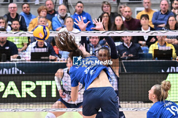 2024-09-21 - Actions of the game and players' images during the match between Numia Vero Volley Milano and Prosecco Doc Imoco Conegliano match at Courmayeur Sport Center - 21th September 2024, during the Courmayeur Cup 24 - COURMAYEUR CUP - FINALE 1° POSTO - PROSECCO DOC IMOCO CONEGLIANO VS VERO VOLLEY MILANO - EVENTS - VOLLEYBALL