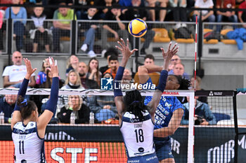 2024-09-21 - Actions of the game and players' images during the match between Numia Vero Volley Milano and Prosecco Doc Imoco Conegliano match at Courmayeur Sport Center - 21th September 2024, during the Courmayeur Cup 24 - COURMAYEUR CUP - FINALE 1° POSTO - PROSECCO DOC IMOCO CONEGLIANO VS VERO VOLLEY MILANO - EVENTS - VOLLEYBALL