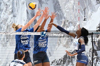 2024-09-21 - Actions of the game and players' images during the match between Numia Vero Volley Milano and Prosecco Doc Imoco Conegliano match at Courmayeur Sport Center - 21th September 2024, during the Courmayeur Cup 24 - COURMAYEUR CUP - FINALE 1° POSTO - PROSECCO DOC IMOCO CONEGLIANO VS VERO VOLLEY MILANO - EVENTS - VOLLEYBALL