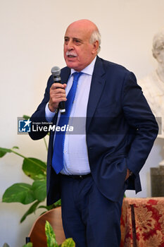 2024-09-16 - Luciano Cecchi during the press conference to present the WEVZA Cup 2024, 16 September 2024 at the Sala della Protomoteca, Piazza del Campidoglio, Rome, Italy. - WEVZA CUP WOMEN - PRESS CONFERENCE - EVENTS - VOLLEYBALL