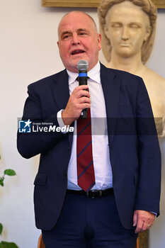 2024-09-16 - Roberto Mignemi during the press conference to present the WEVZA Cup 2024, 16 September 2024 at the Sala della Protomoteca, Piazza del Campidoglio, Rome, Italy. - WEVZA CUP WOMEN - PRESS CONFERENCE - EVENTS - VOLLEYBALL