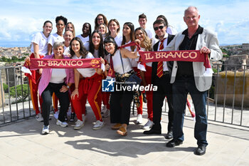 2024-09-16 - Roma Volley Team during the press conference to present the WEVZA Cup 2024, 16 September 2024 at the Sala della Protomoteca, Piazza del Campidoglio, Rome, Italy. - WEVZA CUP WOMEN - PRESS CONFERENCE - EVENTS - VOLLEYBALL