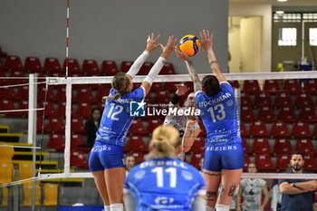 22/09/2024 - Players of Bezier Volley applying wall lduring CEV Volleyball Challenge Cup 2025 Women – Zonal Prequalification Round WEVZA CUP – Finals 3rd and 4th place - between Beziers Volley and Terville Florange OC at Palazzetto dello Sport on September 22, 2024 in Rome, Italy - WEVZA CUP WOMEN - FINALE 3° POSTO - BEZIERS VB VS TERVILLE FLORANGE - EVENTI - VOLLEY