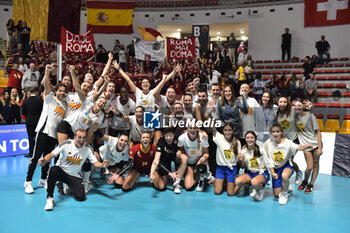 2024-09-22 - Roma Volley during the award ceremony ofCEV Volleyball Challenge Cup 2025 Women – Zonal Prequalification Round WEVZA CUP – Finals 1st and 2nd place - between Roma Volley and CD Heidelberg Wolkswagen at Palazzetto dello Sport on September 22, 2024 in Rome, Italy - WEVZA CUP WOMEN - FINALE 1° POSTO - ROMA VOLLEY VS CD HEIDELBERG - EVENTS - VOLLEYBALL