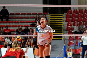 2024-09-22 - Michela Rucli of Roma Volley Club celebrate a winnin point during CEV Volleyball Challenge Cup 2025 Women – Zonal Prequalification Round WEVZA CUP – Finals 1st and 2nd place - between Roma Volley and CD Heidelberg Wolkswagen at Palazzetto dello Sport on September 22, 2024 in Rome, Italy - WEVZA CUP WOMEN - FINALE 1° POSTO - ROMA VOLLEY VS CD HEIDELBERG - EVENTS - VOLLEYBALL