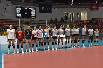 2024-09-22 - Roma Volley team before the match CEV Volleyball Challenge Cup 2025 Women – Zonal Prequalification Round WEVZA CUP – Finals 1st and 2nd place - between Roma Volley and CD Heidelberg Wolkswagen at Palazzetto dello Sport on September 22, 2024 in Rome, Italy. - WEVZA CUP WOMEN - FINALE 1° POSTO - ROMA VOLLEY VS CD HEIDELBERG - EVENTS - VOLLEYBALL