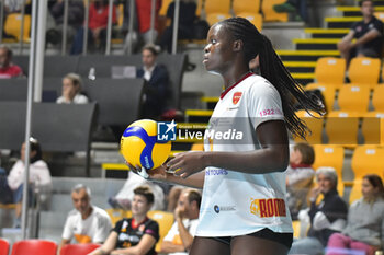 2024-09-22 - Aana Enioola Adelusi of Roma Volley Club during CEV Volleyball Challenge Cup 2025 Women – Zonal Prequalification Round WEVZA CUP – Finals 1st and 2nd place - between Roma Volley and CD Heidelberg Wolkswagen at Palazzetto dello Sport on September 22, 2024 in Rome, Italy. - WEVZA CUP WOMEN - FINALE 1° POSTO - ROMA VOLLEY VS CD HEIDELBERG - EVENTS - VOLLEYBALL