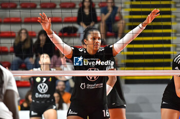 2024-09-22 - Gisel Medina Chacoa of CD Heidelberg Volkswagen during CEV Volleyball Challenge Cup 2025 Women – Zonal Prequalification Round WEVZA CUP – Finals 1st and 2nd place - between Roma Volley and CD Heidelberg Wolkswagen at Palazzetto dello Sport on September 22, 2024 in Rome, Italy. - WEVZA CUP WOMEN - FINALE 1° POSTO - ROMA VOLLEY VS CD HEIDELBERG - EVENTS - VOLLEYBALL