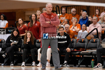 18/10/2024 - Arkansas head coach Jason Watson - NCAA - TEXAS WOMEN VS ARKANSAS WOMEN - EVENTI - VOLLEY