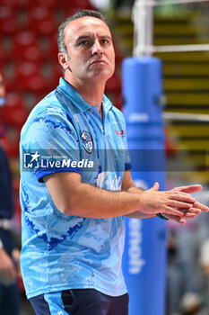 2024-09-19 - Jose Maria Rodrguez Ortuno coach of CV Kiele Socuellamos in action during the day 2 of the CEV Volleyball Challenge Cup 2025 Women - Prequalification Round WEVZA CUP between CV Kiele SOCUELLAMOS and CD Heidelberg LAS PALMAS at the Palazzetto dello Sport on September 19, 2024 in Rome, Italy. - WEVZA CUP WOMEN - CV KIELE SOCUELLAMOS VS CD HEIDELBERG WOLSWAGEN LAS PALMAS - INTERNATIONALS - VOLLEYBALL