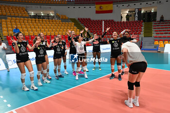 2024-09-19 - CD Heidelberg Volkswagen celebrates with team mates after the victory the day 2 of the CEV Volleyball Challenge Cup 2025 Women - Prequalification Round WEVZA CUP between CV Kiele SOCUELLAMOS and CD Heidelberg LAS PALMAS at the Palazzetto dello Sport on September 19, 2024 in Rome, Italy. - WEVZA CUP WOMEN - CV KIELE SOCUELLAMOS VS CD HEIDELBERG WOLSWAGEN LAS PALMAS - INTERNATIONALS - VOLLEYBALL