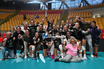 2024-09-19 - CD Heidelberg Volkswagen celebrates with team mates after the victory the day 2 of the CEV Volleyball Challenge Cup 2025 Women - Prequalification Round WEVZA CUP between CV Kiele SOCUELLAMOS and CD Heidelberg LAS PALMAS at the Palazzetto dello Sport on September 19, 2024 in Rome, Italy. - WEVZA CUP WOMEN - CV KIELE SOCUELLAMOS VS CD HEIDELBERG WOLSWAGEN LAS PALMAS - INTERNATIONALS - VOLLEYBALL