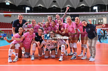 2024-09-20 - Beziers Volley celebrate the victory during the day 3 of the CEV Volleyball Challenge Cup 2025 Women - Prequalification Round WEVZA CUP between Bezier VB vs CV Kiele Socuellamos at the Palazzetto dello Sport on September 20, 2024 in Rome, Italy. - WEVZA CUP WOMEN - BEZIERS ANGELS VS CV KIELE SOCUELLAMOS - INTERNATIONALS - VOLLEYBALL