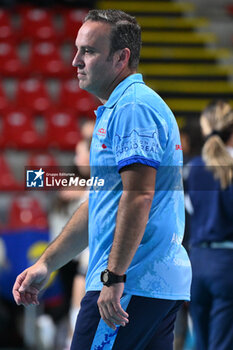 2024-09-20 - Jose Maria Rodrguez Ortuno coach of CV Kiele Socuellamos during the day 3 of the CEV Volleyball Challenge Cup 2025 Women - Prequalification Round WEVZA CUP between Bezier VB vs CV Kiele Socuellamos at the Palazzetto dello Sport on September 20, 2024 in Rome, Italy. - WEVZA CUP WOMEN - BEZIERS ANGELS VS CV KIELE SOCUELLAMOS - INTERNATIONALS - VOLLEYBALL