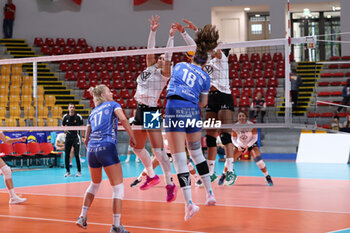 2024-09-18 - Karin Sunderlikova of Beziers Volley, Paulina Majkowska of Beziers Volley, Camila Hiruela Tapia of CD Heidelberg Volkswagen, Adriani Vilvert Joaquim of CD Heidelberg Volkswagen during the Volleyball WEVZA CUP Women between Bezier VB and Heidelberg Volkswagen on 18 sept 2024 at the Palazzetto dello Sport in Rome. - VOLLEYBALL WEVZA CUP WOMEN - INTERNATIONALS - VOLLEYBALL