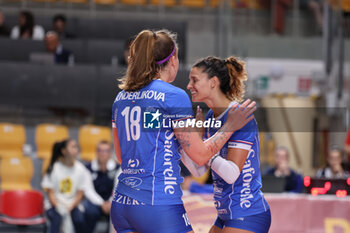 2024-09-18 - Karin Sunderlikova of Beziers Volley, Raquel Lazaro of Beziers Volley during the Volleyball WEVZA CUP Women between Bezier VB and Heidelberg Volkswagen on 18 sept 2024 at the Palazzetto dello Sport in Rome. - VOLLEYBALL WEVZA CUP WOMEN - INTERNATIONALS - VOLLEYBALL