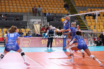 2024-09-18 - Emily Holterhaus of Beziers Volley, Paulina Majkowska of Beziers Volley, Raquel Lazaro of Beziers Volley, Karin Sunderlikova of Beziers Volley during the Volleyball WEVZA CUP Women between Bezier VB and Heidelberg Volkswagen on 18 sept 2024 at the Palazzetto dello Sport in Rome. - VOLLEYBALL WEVZA CUP WOMEN - INTERNATIONALS - VOLLEYBALL