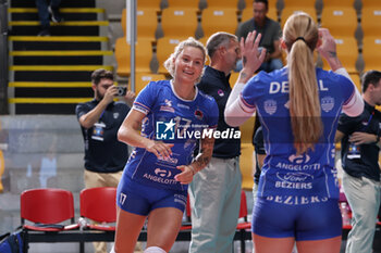 2024-09-18 - Paulina Majkowska of Beziers Volley during the Volleyball WEVZA CUP Women between Bezier VB and Heidelberg Volkswagen on 18 sept 2024 at the Palazzetto dello Sport in Rome. - VOLLEYBALL WEVZA CUP WOMEN - INTERNATIONALS - VOLLEYBALL