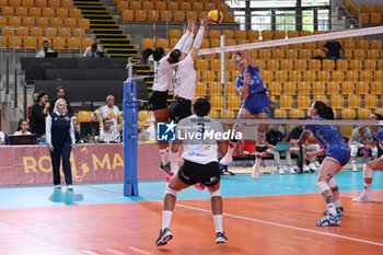 2024-09-18 - Karin Sunderlikova of Beziers Volley Adriani Vilvert Joaquim of CD Heidelberg Volkswagen and Gisel Medina Chacoa of CD Heidelberg during the Volleyball WEVZA CUP Women between Bezier VB and Heidelberg Volkswagen on 18 sept 2024 at the Palazzetto dello Sport in Rome. - VOLLEYBALL WEVZA CUP WOMEN - INTERNATIONALS - VOLLEYBALL