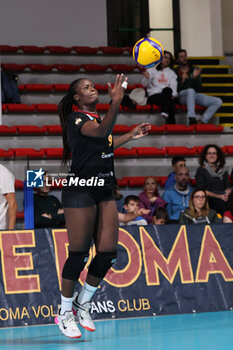 2024-09-18 - Aana Enioola Adelusi of Roma Volley Club during the Volleyball WEVZA CUP Women between Roma Volley Club and Terville Florange OC on 18 sept 2024 at the Palazzetto dello Sport in Rome. - VOLLEYBALL WEVZA CUP WOMEN - INTERNATIONALS - VOLLEYBALL