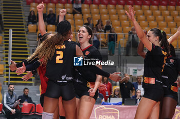 2024-09-18 - Marie Scholzel of Roma Volley Club, Wilma Salas of Roma Volley Club during the Volleyball WEVZA CUP Women between Roma Volley Club and Terville Florange OC on 18 sept 2024 at the Palazzetto dello Sport in Rome. - VOLLEYBALL WEVZA CUP WOMEN - INTERNATIONALS - VOLLEYBALL