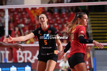 2024-09-18 - Michela Ciarrocchi of Roma Volley Club, Giorgia Zannoni of Roma Volley Club during the Volleyball WEVZA CUP Women between Roma Volley Club and Terville Florange OC on 18 sept 2024 at the Palazzetto dello Sport in Rome. - VOLLEYBALL WEVZA CUP WOMEN - INTERNATIONALS - VOLLEYBALL