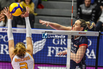 2024-01-06 - Madison Kingdon of Chieri '76 in action during Italian Volley Serie A1 F match between Reale Mutua Fenera Chieri '76 vs Aeroitalia Roma Volley on 6 January 2023 at the PalaFenera, Chieri (TO) - REALE MUTUA FENERA CHIERI 76 VS ROMA VOLLEY CLUB - SERIE A1 WOMEN - VOLLEYBALL