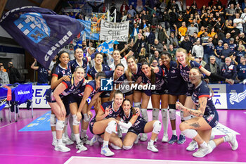 2024-01-06 - Reale Mutua Fenera Chieri '76 celebrates the victory with fans after Italian Volley Serie A1 F match between Reale Mutua Fenera Chieri '76 vs Aeroitalia Roma Volley on 6 January 2023 at the PalaFenera, Chieri (TO) - REALE MUTUA FENERA CHIERI 76 VS ROMA VOLLEY CLUB - SERIE A1 WOMEN - VOLLEYBALL