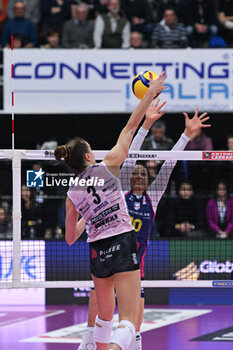 2024-01-27 - Attack of Robinson Kelsey Cook ( Prosecco Doc Imoco Conegliano ) - PROSECCO DOC IMOCO CONEGLIANO VS SAVINO DEL BENE SCANDICCI - SERIE A1 WOMEN - VOLLEYBALL