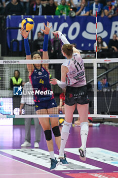 2024-01-27 - Spike of Marina Lubian ( Prosecco Doc Imoco Conegliano ) - PROSECCO DOC IMOCO CONEGLIANO VS SAVINO DEL BENE SCANDICCI - SERIE A1 WOMEN - VOLLEYBALL