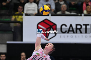 2024-01-27 - Serve of Isabelle Haak ( Prosecco Doc Imoco Conegliano ) - PROSECCO DOC IMOCO CONEGLIANO VS SAVINO DEL BENE SCANDICCI - SERIE A1 WOMEN - VOLLEYBALL