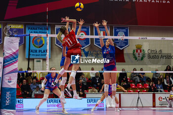 2024-01-28 - Federica Carletti #11 of UYBA E-Work Volley Busto Arsizio (L) seen in action during Volley Serie A women 2023/24 match between UYBA E-Work Volley Busto Arsizio and Wash4green Pinerolo at E-Work Arena, Busto Arsizio, Italy on January 28, 2024 - UYBA VOLLEY BUSTO ARSIZIO VS WASH4GREEN PINEROLO - SERIE A1 WOMEN - VOLLEYBALL