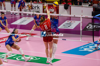 2024-01-28 - Indre Sorokaite #1 of Wash4green Pinerolo and Giuditta Lualdi #8 of UYBA E-Work Volley Busto Arsizio seen in action during Volley Serie A women 2023/24 match between UYBA E-Work Volley Busto Arsizio and Wash4green Pinerolo at E-Work Arena, Busto Arsizio, Italy on January 28, 2024 - UYBA VOLLEY BUSTO ARSIZIO VS WASH4GREEN PINEROLO - SERIE A1 WOMEN - VOLLEYBALL