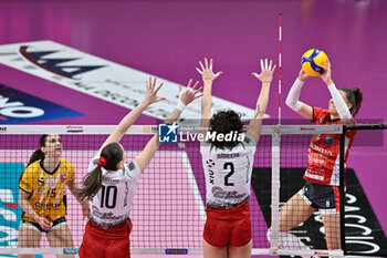 2024-03-03 - Serena
Scognamillo (Cuneo) - Benedetta Maria
Sartori (Busto) - Martina
Bracchi (Busto) - Lena
Stigrot (Cuneo) - CUNEO GRANDA VOLLEY VS UYBA VOLLEY BUSTO ARSIZIO - SERIE A1 WOMEN - VOLLEYBALL