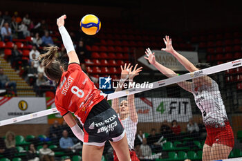 2024-03-03 - Lena
Stigrot (Cuneo) - Benedetta Maria
Sartori (Busto) - Martina
Bracchi (Busto) - CUNEO GRANDA VOLLEY VS UYBA VOLLEY BUSTO ARSIZIO - SERIE A1 WOMEN - VOLLEYBALL