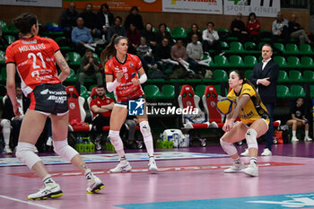 2024-03-03 - Beatrice
Molinaro (Cuneo) - Lena
Stigrot (Cuneo) - Serena
Scognamillo (Cuneo) - CUNEO GRANDA VOLLEY VS UYBA VOLLEY BUSTO ARSIZIO - SERIE A1 WOMEN - VOLLEYBALL