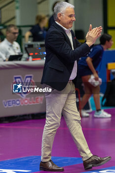 2024-03-03 - Head Coach Giuseppe Cuccarini (Roma Volley Club) - ALLIANZ VV MILANO VS ROMA VOLLEY CLUB - SERIE A1 WOMEN - VOLLEYBALL