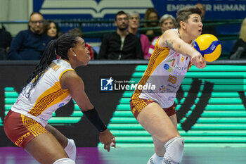 2024-03-03 - Giulia Melli (Roma Volley Club) on defense - ALLIANZ VV MILANO VS ROMA VOLLEY CLUB - SERIE A1 WOMEN - VOLLEYBALL