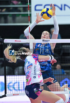 2024-03-06 - Block of Isabelle Haak MVP of the match ( Prosecco Doc Imoco Conegliano ) during VolleyBall Serie A1 Women game between Prosecco Doc Imoco Conegliano and Igor Gorgonzola Novara at Palaverde in Villorba, Italy on  March 6, 2024 - PROSECCO DOC IMOCO CONEGLIANO VS IGOR GORGONZOLA NOVARA - SERIE A1 WOMEN - VOLLEYBALL